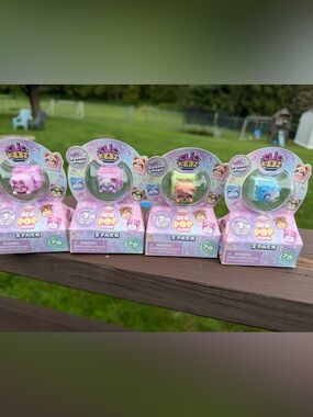 Clic Keez- VIRAL *Set of 4* series 3 bubble pop